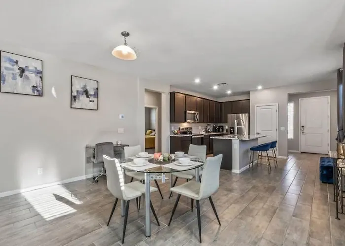 Spacious Az King Bed Great Wifi Near Stadium Golf Surprise