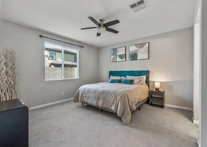 Spacious Az King Bed Great Wifi Near Stadium Golf Surprise