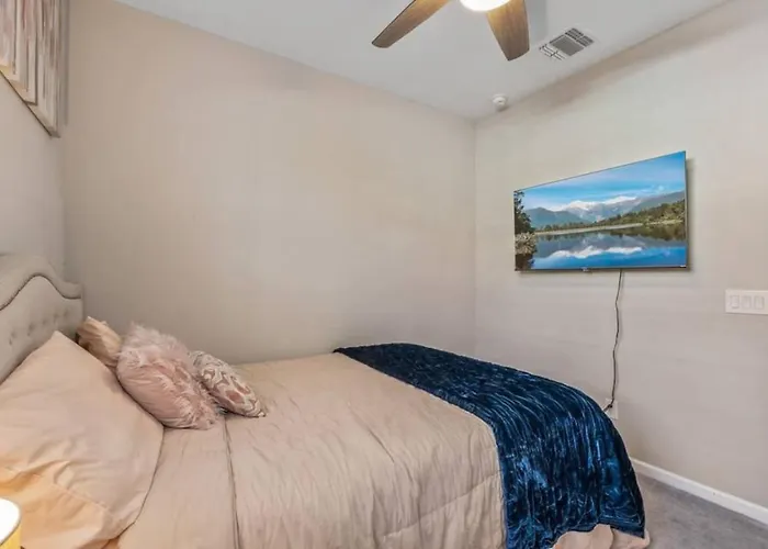 Holiday home Spacious Az King Bed Great Wifi Near Stadium Golf *