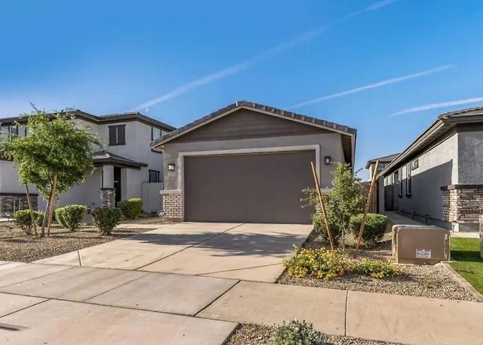 Spacious Az King Bed Great Wifi Near Stadium Golf